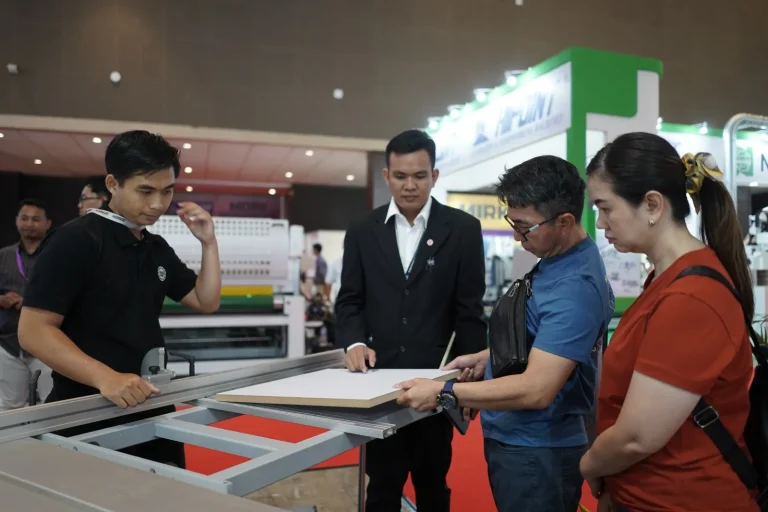 印尼雅加达木工机械展览会现场照片1