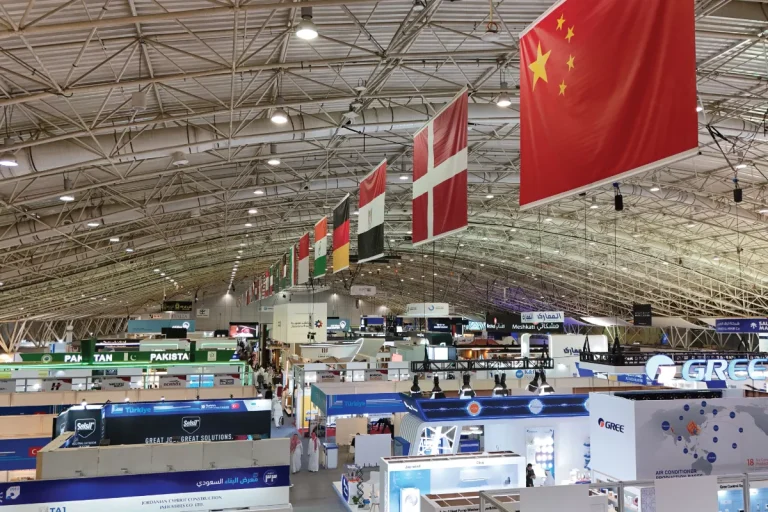 沙特五金建材、卫浴、制冷、家具展览会现场照片7