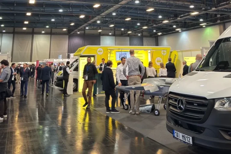 德国奥格斯堡航空展览会现场照片1