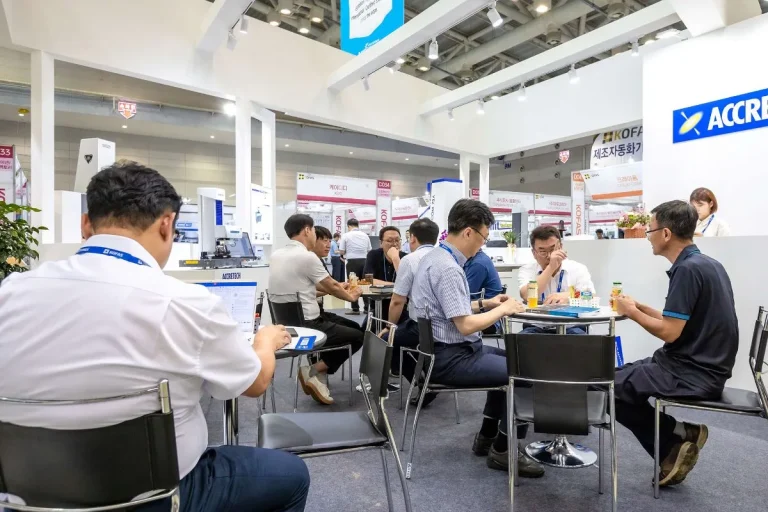 韩国昌原制造自动化技术展览会现场照片5