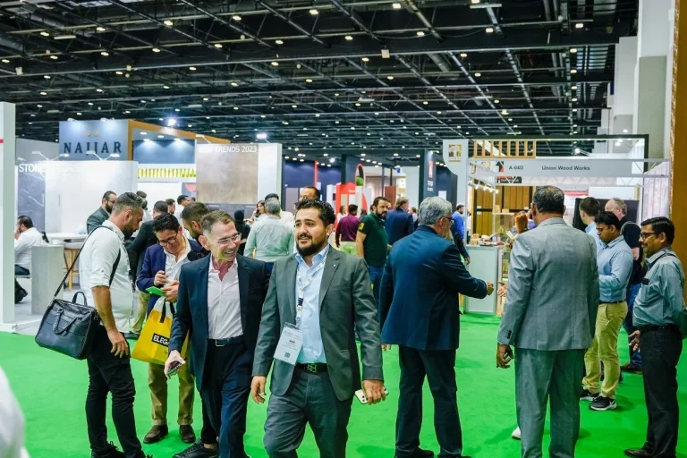 中东迪拜木工机械及家具配件展览会现场照片2