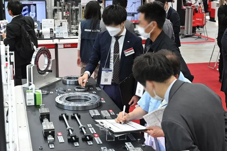 日本东京工厂五金及机电设备展览会现场照片3