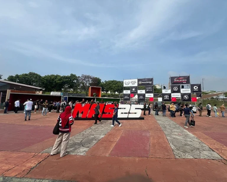 马来西亚车展现场照片1