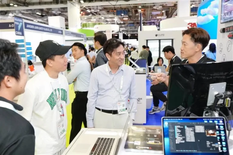 新加坡绿色建筑建材卫浴展览会现场照片4