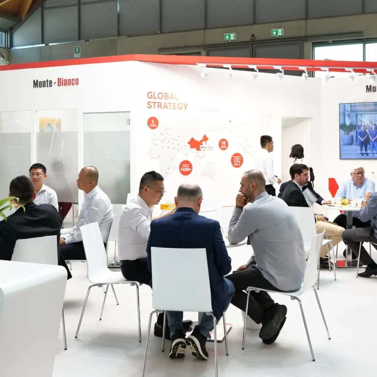 意大利里米尼陶瓷工业展览会现场照片2