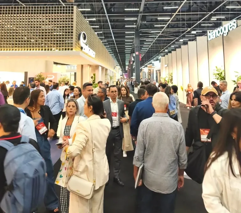 意大利里米尼陶瓷工业展览会现场照片6