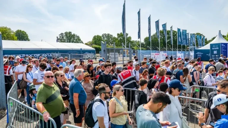 英国范堡罗航空航天展览会现场照片3