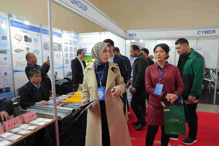 乌兹别克斯坦矿业、工程机械、矿山机械展览会现场照片5