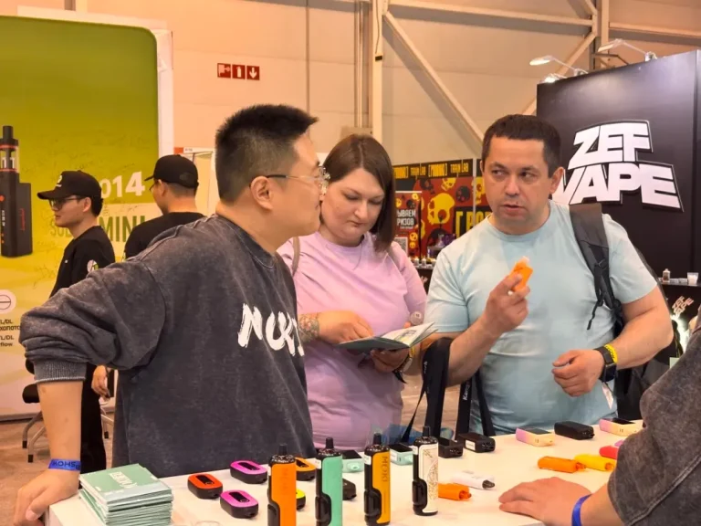 俄罗斯电子烟展览会现场照片7