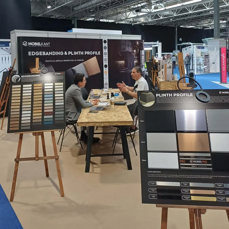 英国伯明翰家具配件、木工机械展览会现场照片4