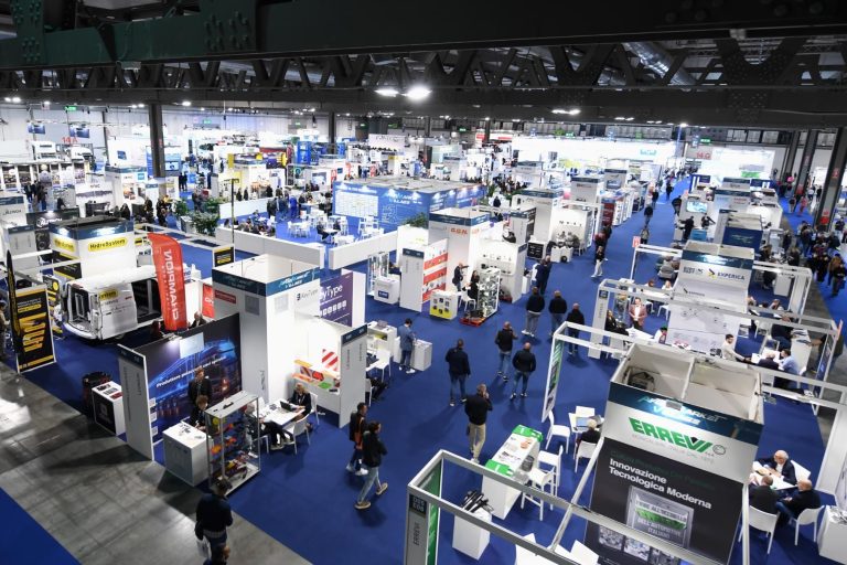 意大利米兰商用车、卡车展览会现场照片5