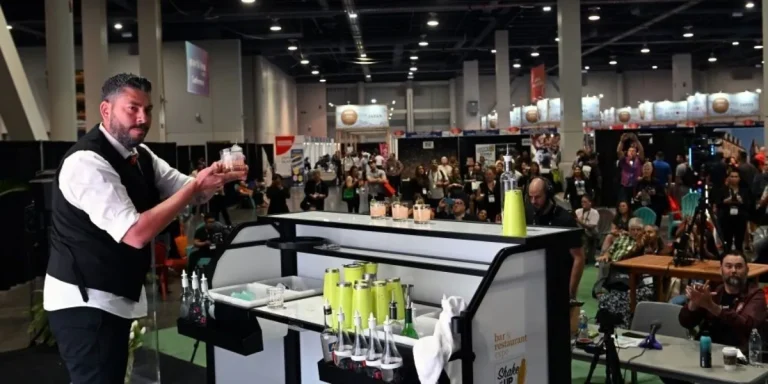 美国拉斯维加斯夜店及酒吧展览会现场照片2