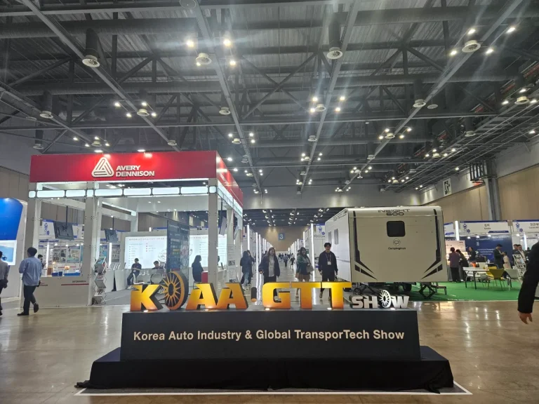 韩国改装车及汽车配件展览会现场照片4