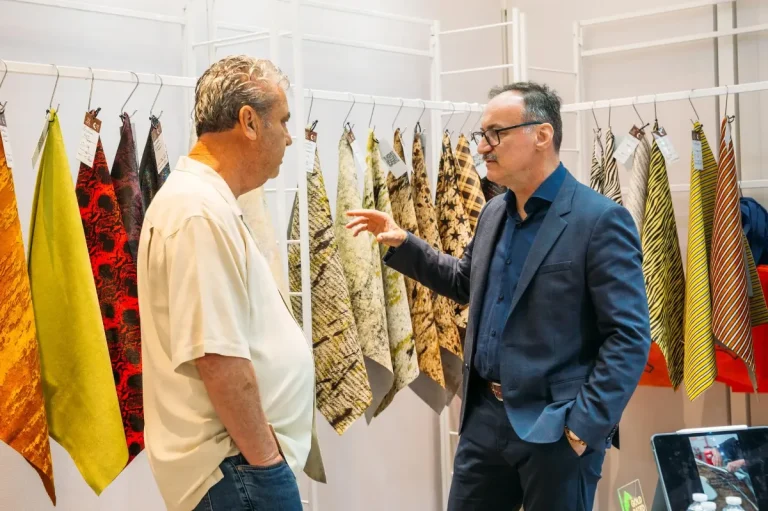 美国纽约琳琅沛丽皮革展览会现场照片3