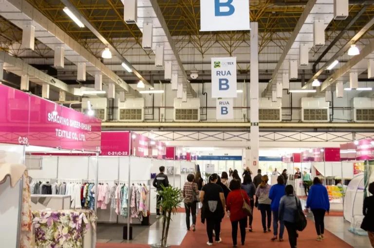 巴西圣保罗纺织面料及服装展览会现场照片1