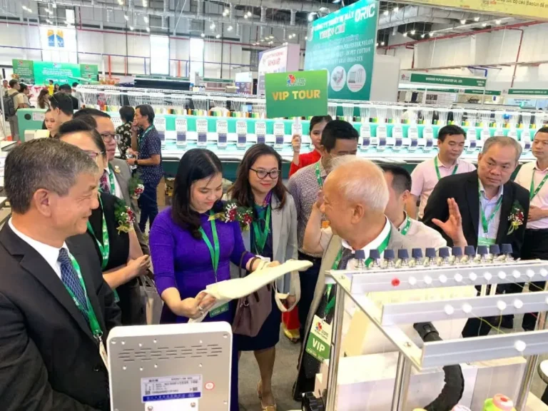 东盟（越南）国际纺织制衣及印花工业博览会现场照片1