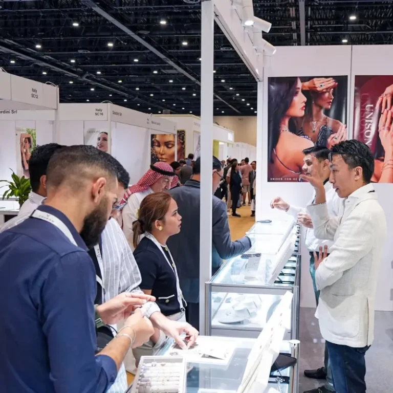 中东迪拜珠宝首饰及科技展览会现场照片1