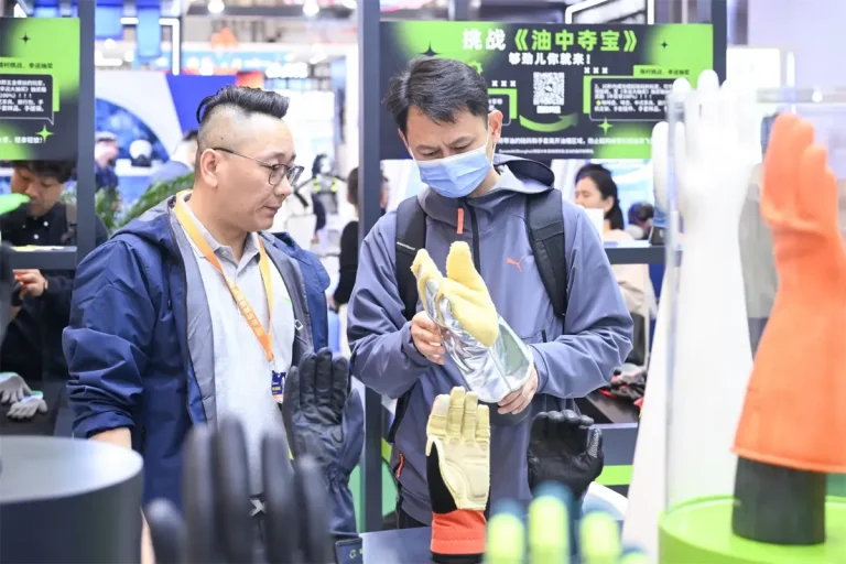 泰国劳动保护用品交易会现场照片1