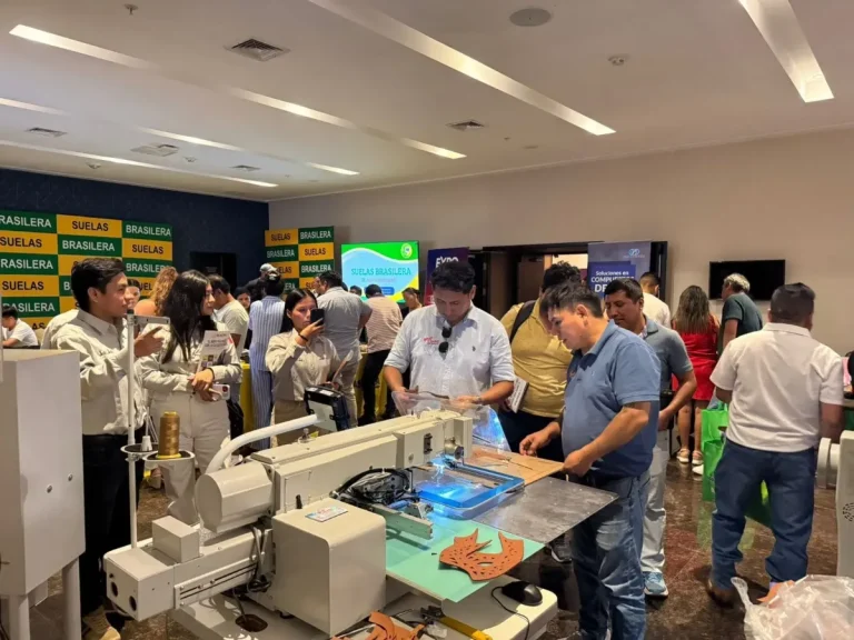 秘鲁利马皮革及鞋材展览会现场照片4