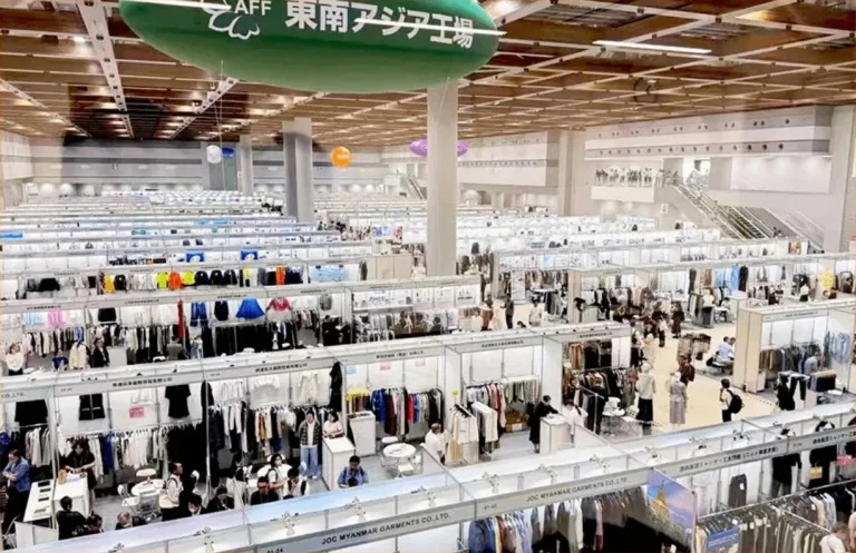 日本东京服装成衣展览会现场照片3