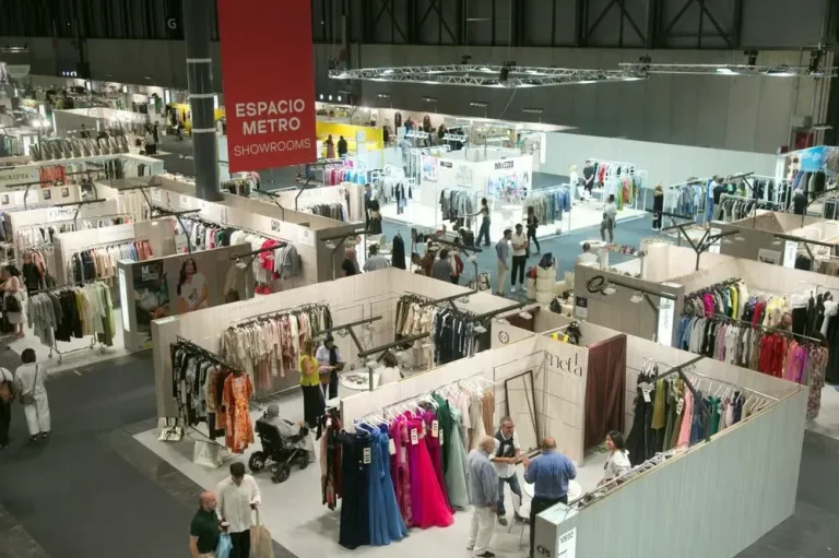 西班牙马德里服装展览会现场照片2