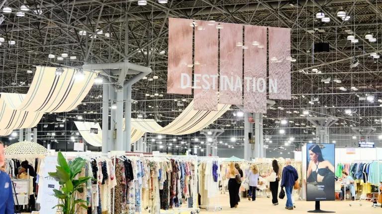 美国纽约春季服装展现场照片3