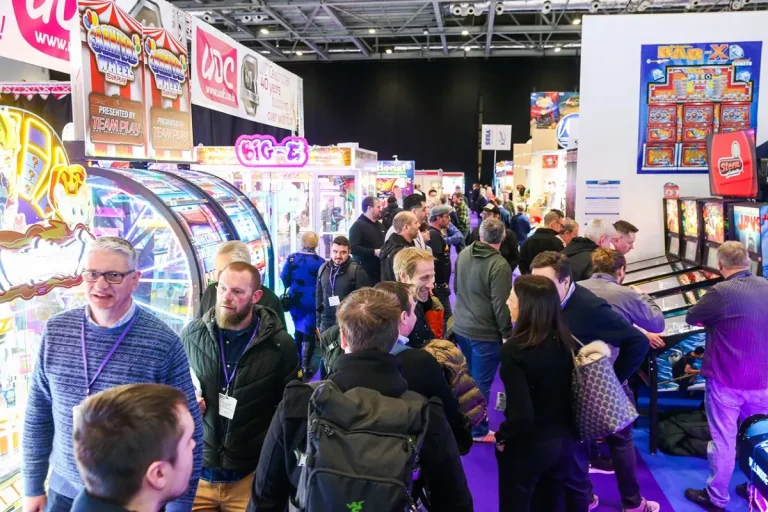 英国伦敦主题乐园游乐设备展览会现场照片2
