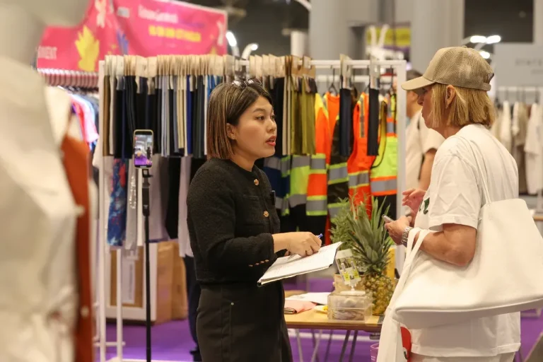 美国纽约服装采购展览会现场照片6