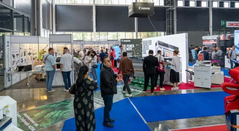 哈萨克斯坦广告及包装印刷展览会现场照片7