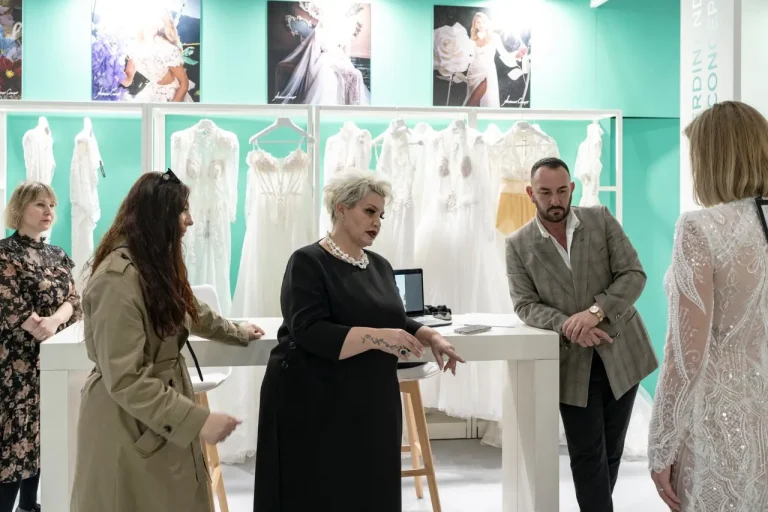 意大利米兰婚纱礼服展览会现场照片4
