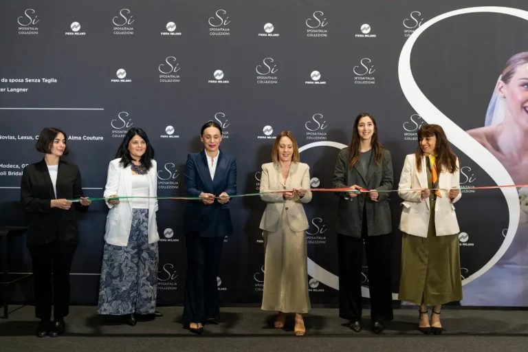意大利米兰婚纱礼服展览会现场照片5