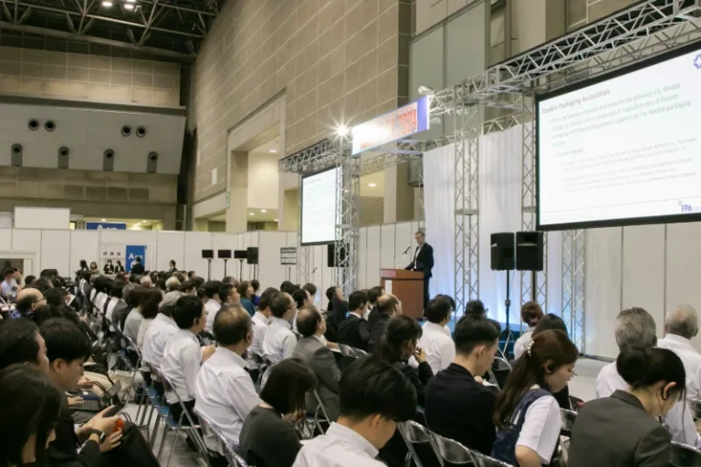 日本东京店铺广告标识显示展览会现场照片5