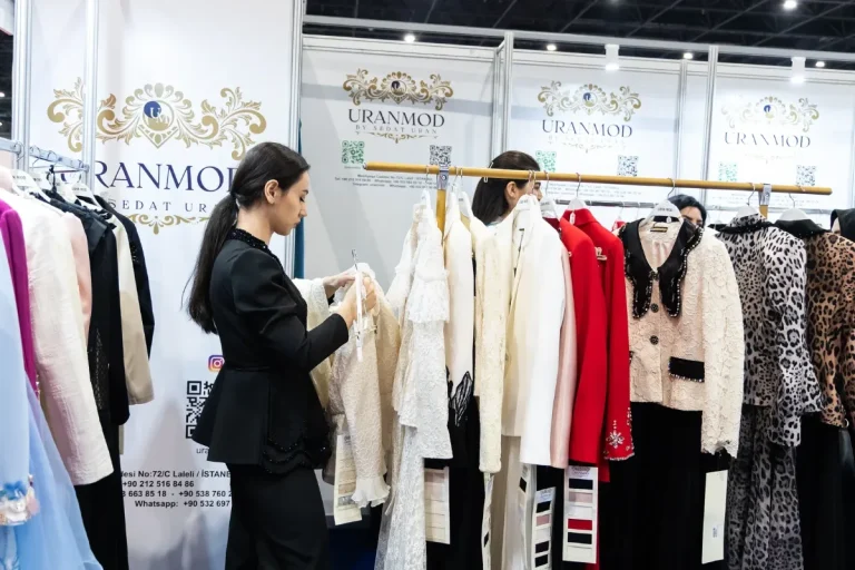 乌兹别克斯坦纺织服装展览会现场照片2