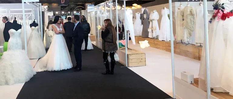 法国巴黎婚纱礼服展览会现场照片4