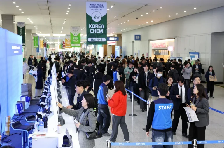 韩国首尔制药原料展现场照片1