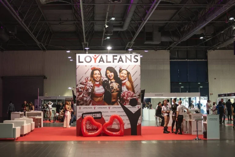 波兰华沙成人用品展览会现场照片1