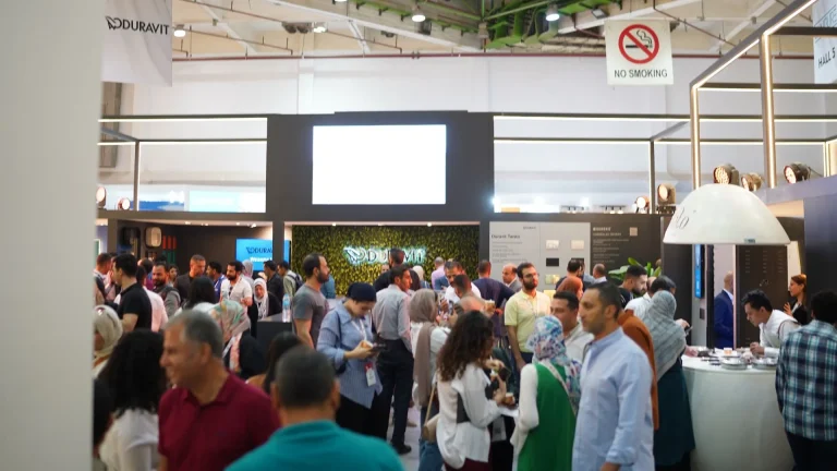 中东迪拜办公家具展现场照片5