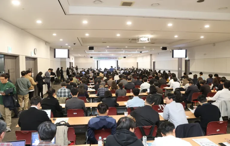 韩国首尔化妆品原料展现场照片2