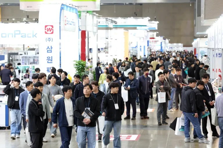 韩国首尔制药原料展现场照片2