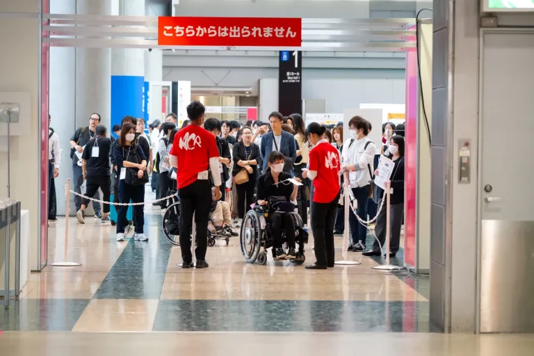日本东京福祉老年人康复设备展览会HCR现场照片6