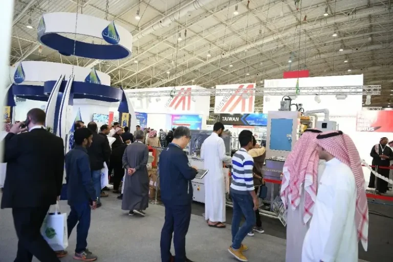 沙特利雅得塑料橡胶及石化展览会现场照片6