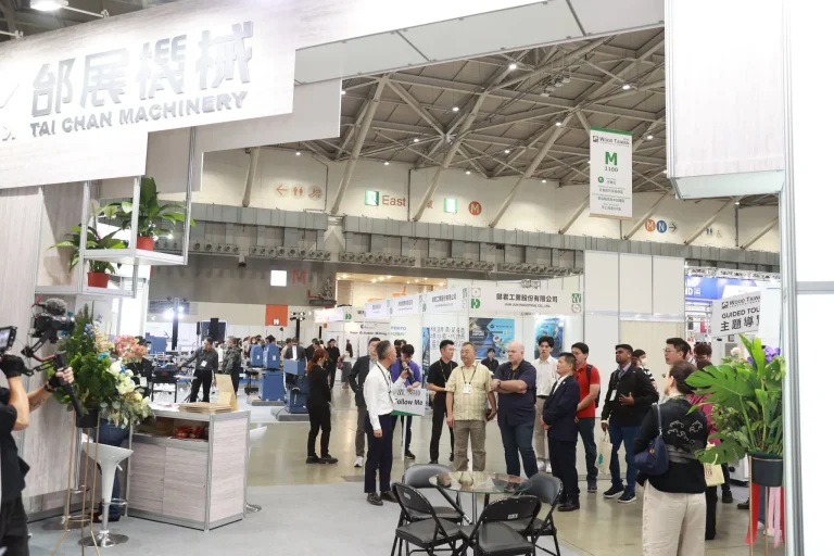台湾木工机械、家具制造展览会现场照片3