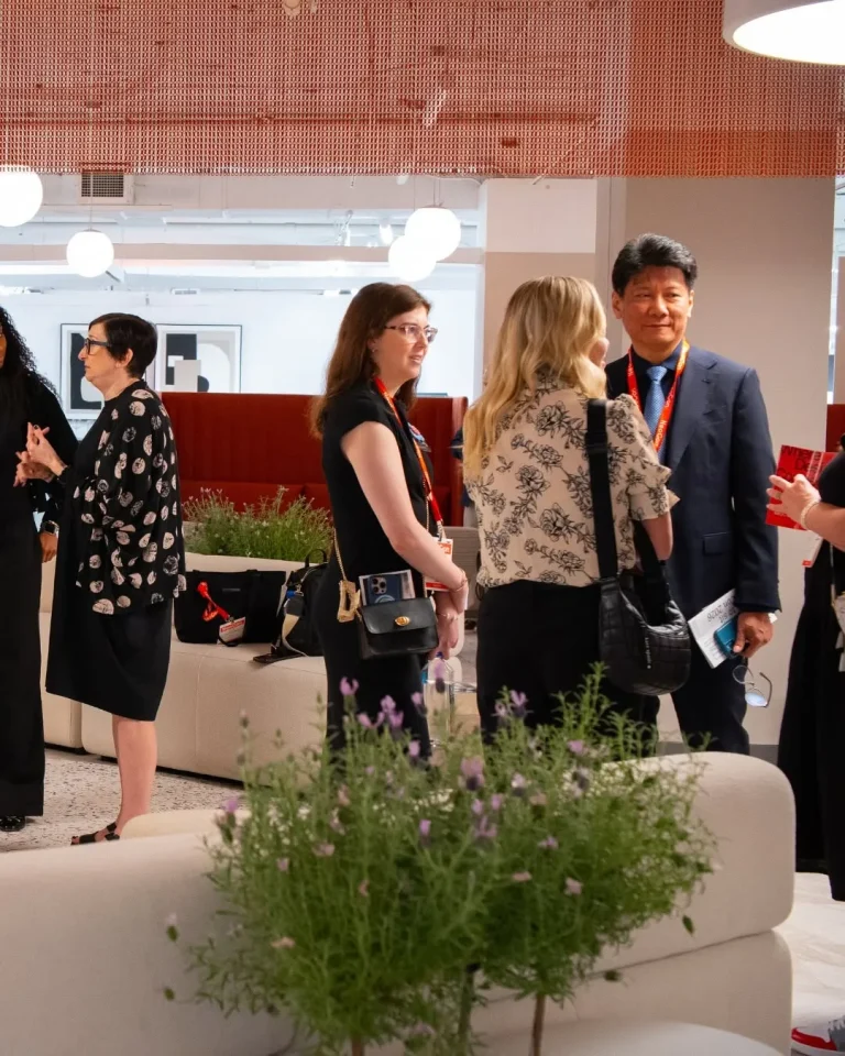 美国芝加哥办公家具展览会现场照片3