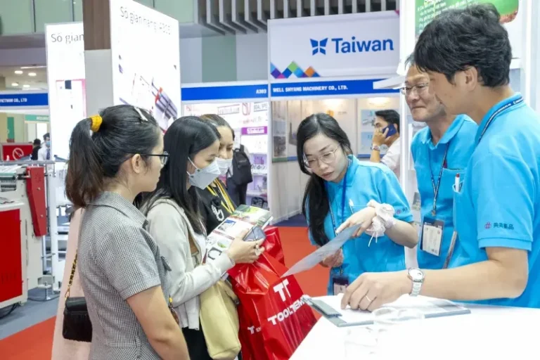 越南胡志明塑料橡胶工业展览会现场照片3