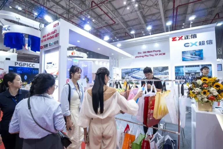 越南胡志明塑料橡胶工业展览会现场照片4