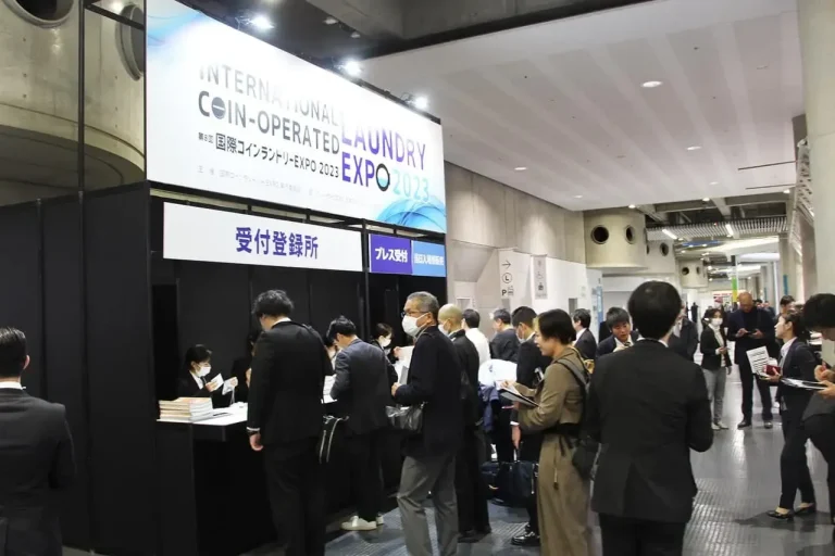 日本纺织品专业处理洗衣展览会现场照片4