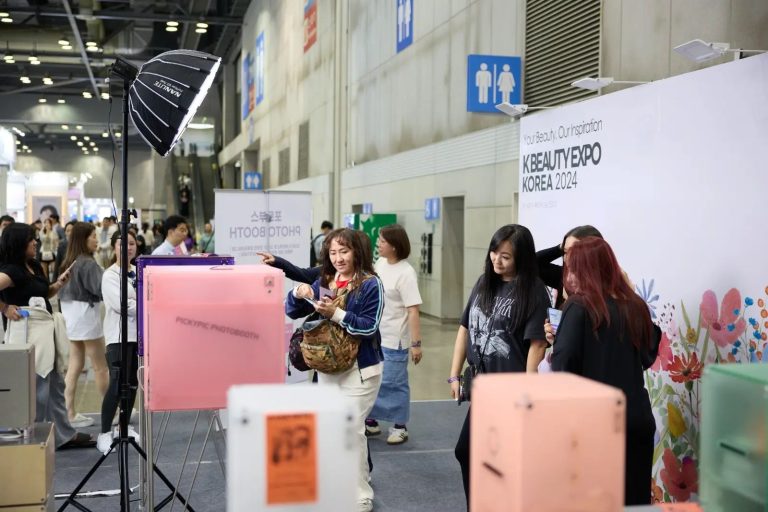 韩国首尔美容美发展览会现场照片5