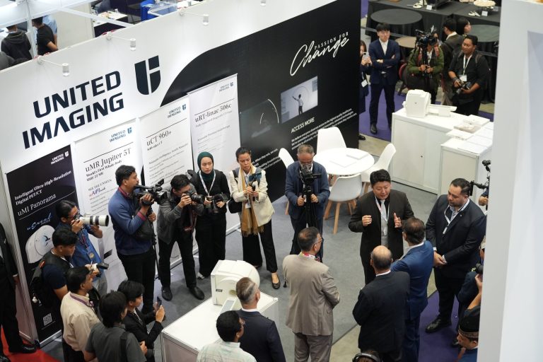 马来西亚医疗器械及康复展览会CMEF现场照片2