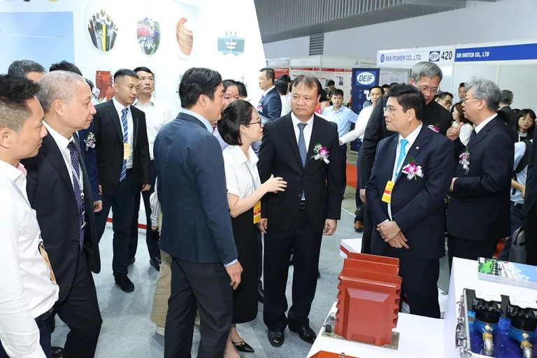 越南河内电力、电气设备及新能源展览会现场照片2