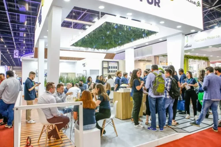 巴西圣保罗复合材料及聚氨酯展览会现场照片3